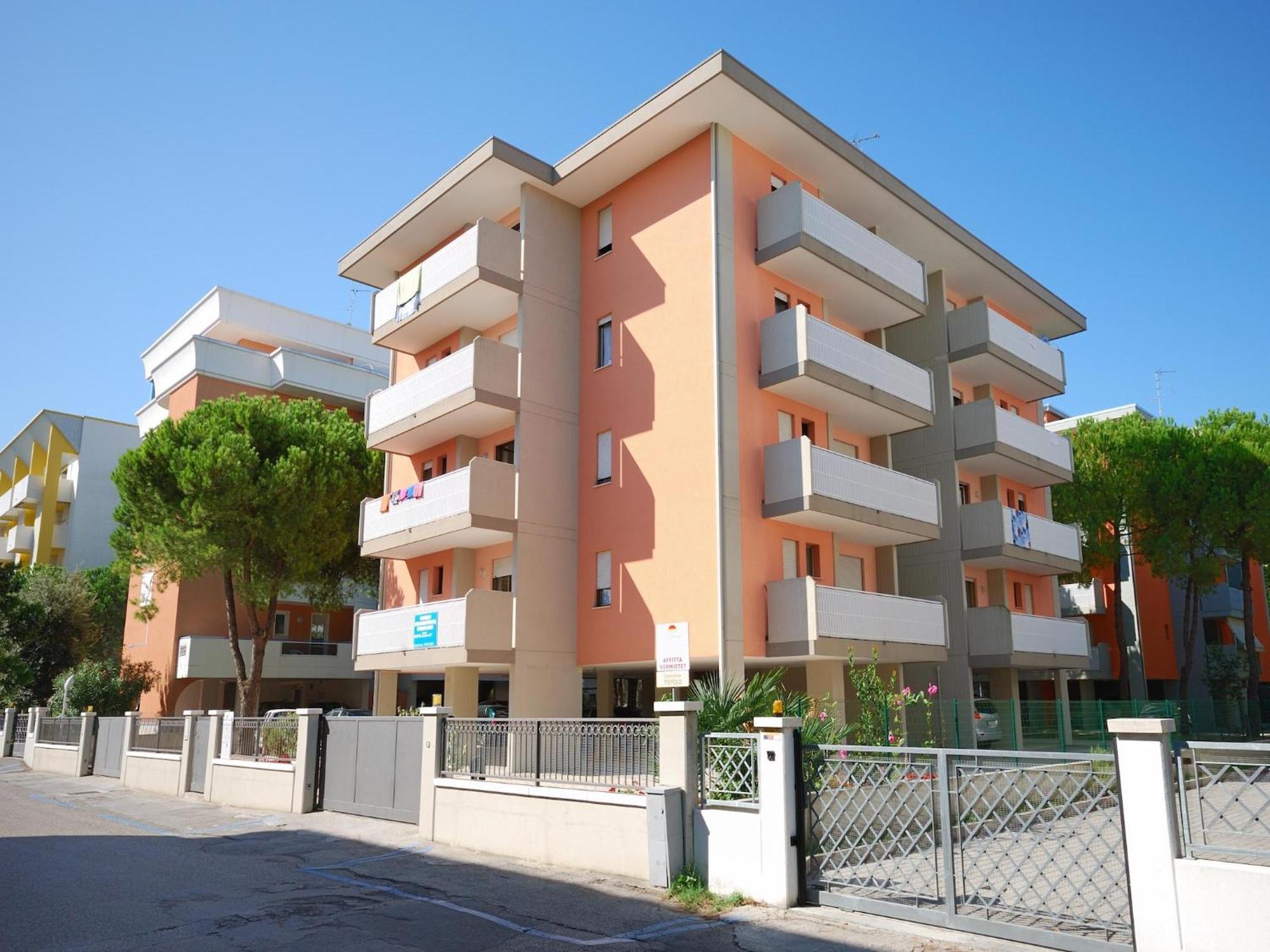 Apartment In Bibione Near Sea Beach Exterior photo